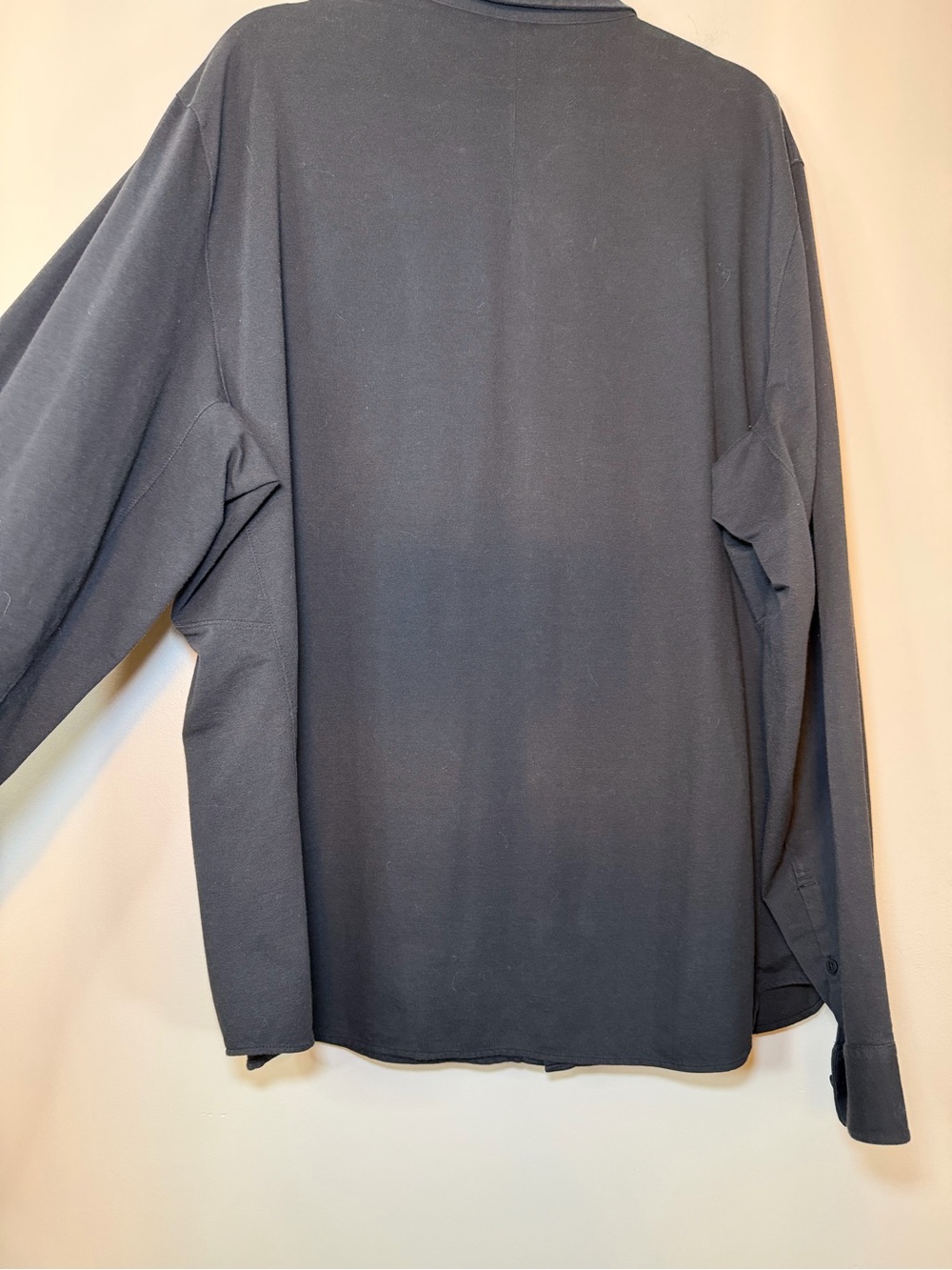 lululemon athletica Men's Long-Sleeve Button-Up Shirt - Charcoal - Picture 6 of 7